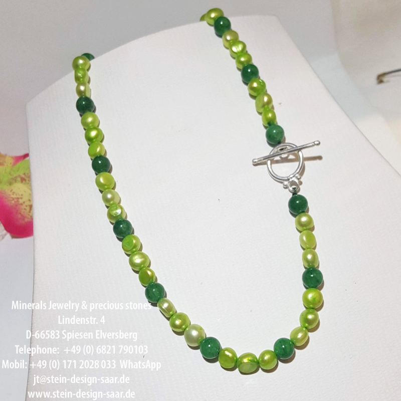 Grüne Tahiti Perlen mit Jade deluxe