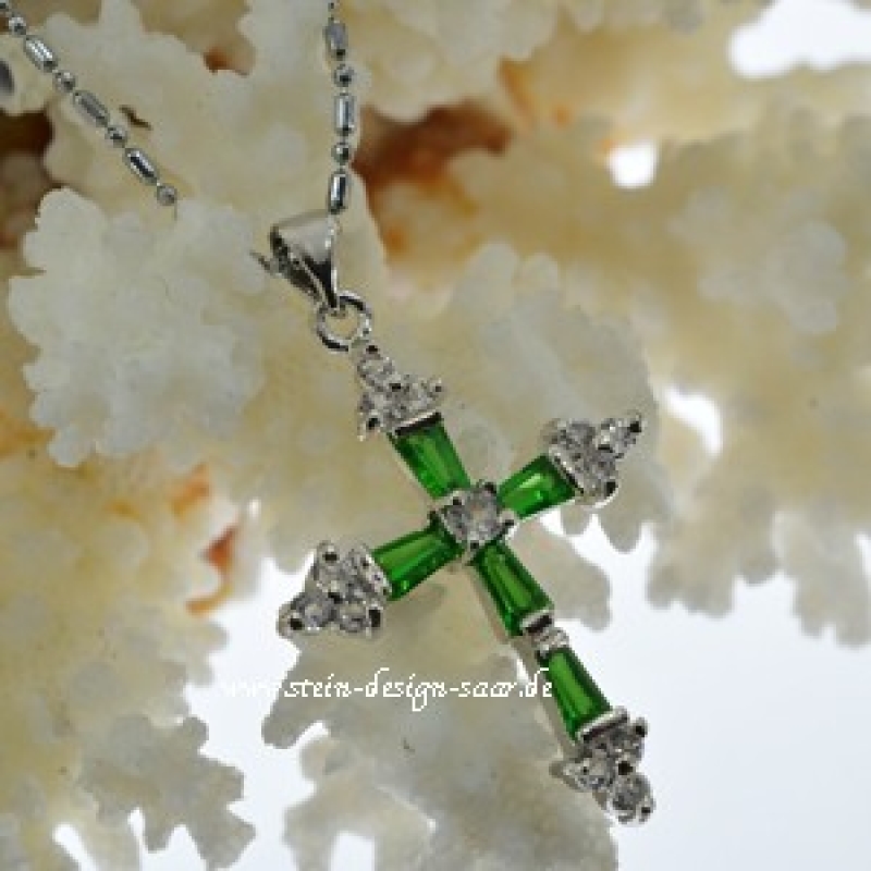 Jade Kreuz mit Kette Silber