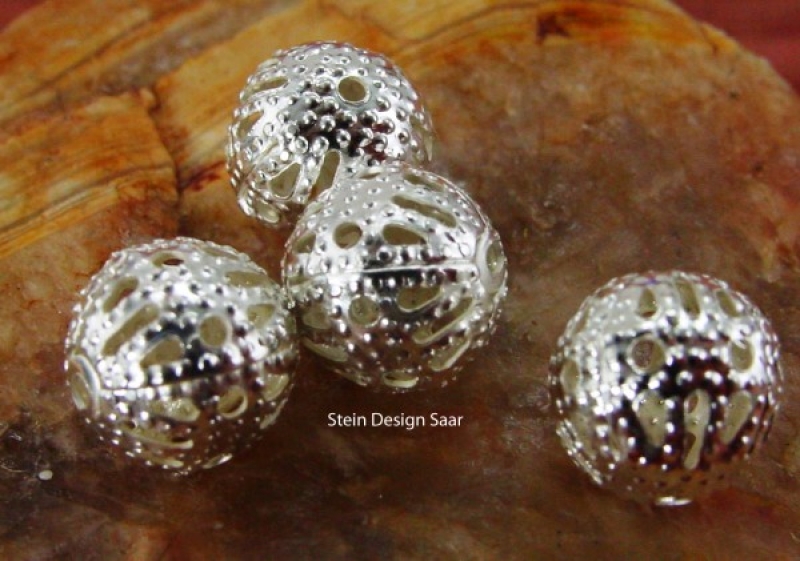 10 filigrane Perlen Kugel, 8mm versilbert