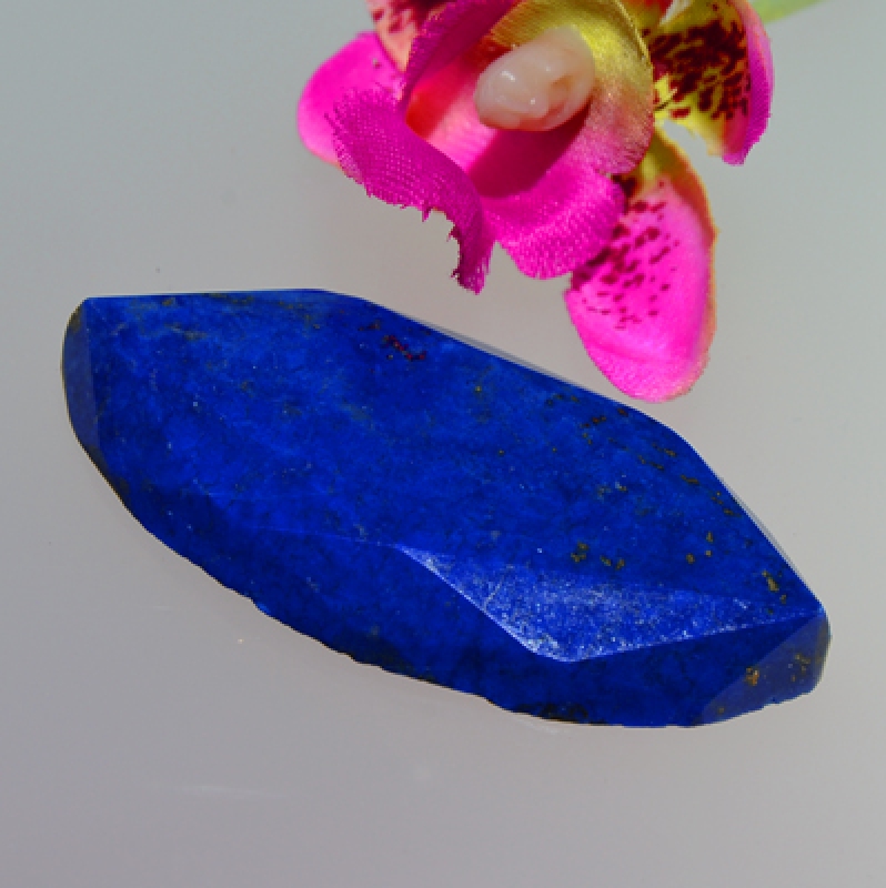 Lapislazuli oval facettiert