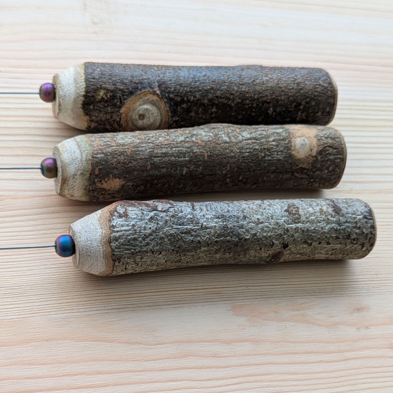 Einhandrute Tensor mit Druse und Hematit