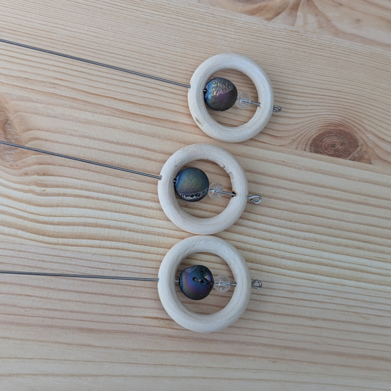 Einhandrute Tensor mit Druse und Hematit